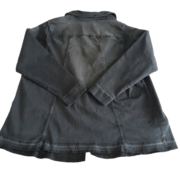 LOGO Lori Goldstein 24W Black Charcoal Grey Denim Button Released Hem Jacket - Picture 3 of 17